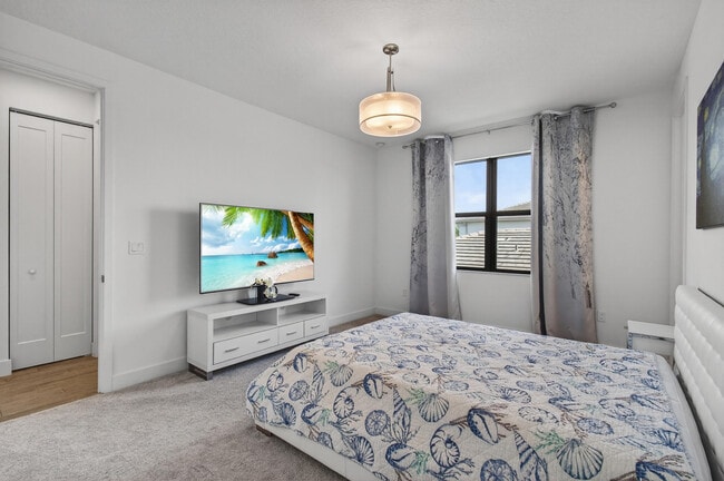 Building Photo - 17222 Blue Bayou Dr