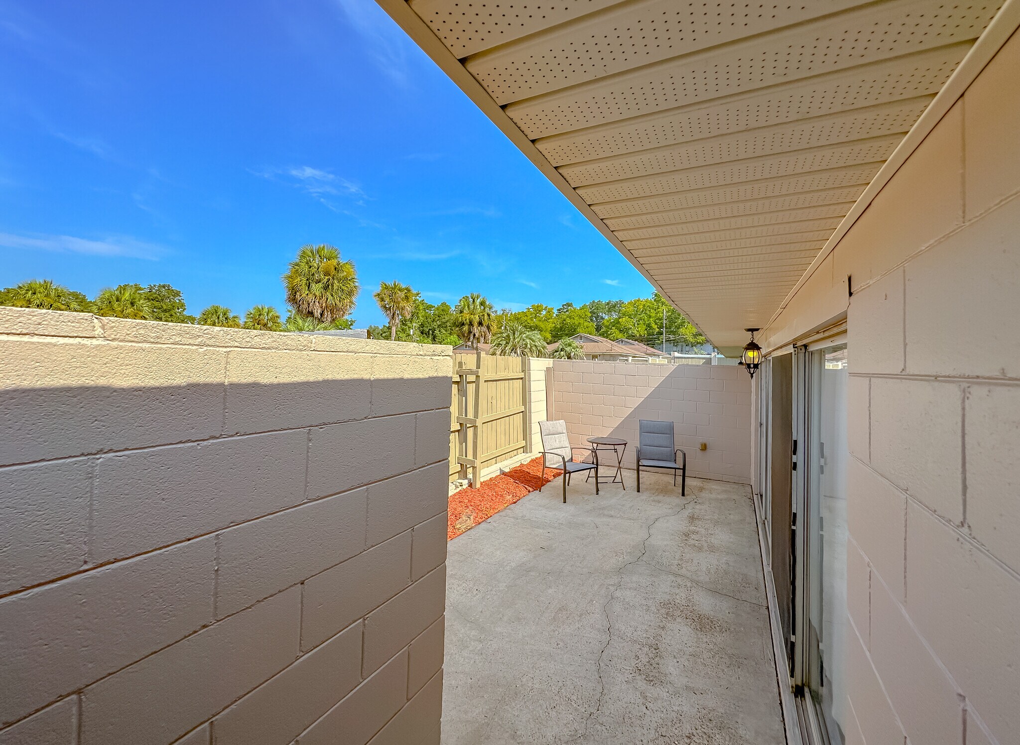 Building Photo - 2241 W Pensacola St