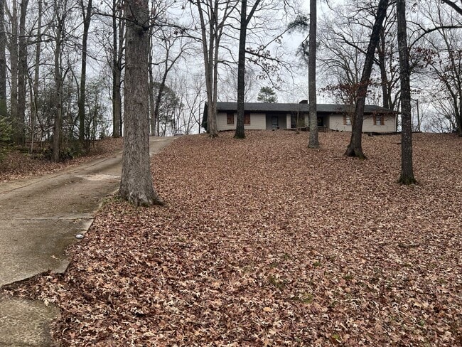 Building Photo - 315 Dogwood Blvd