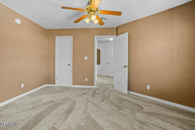 Building Photo - 7037 Luz De Espejo Dr