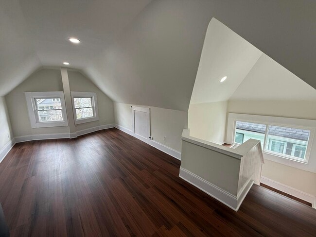 Building Photo - 1326 W 110th St