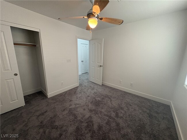 Building Photo - 8690 Horizon Wind Ave