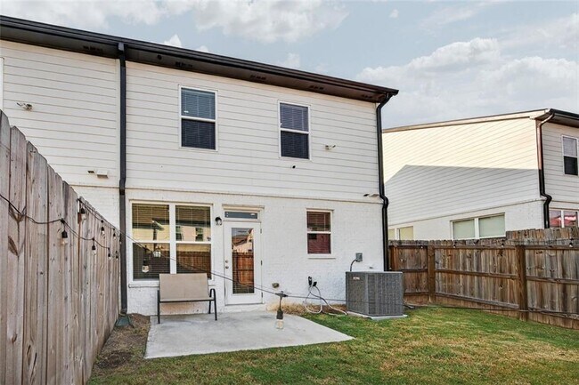 Building Photo - 114 Auburn Valley Wy