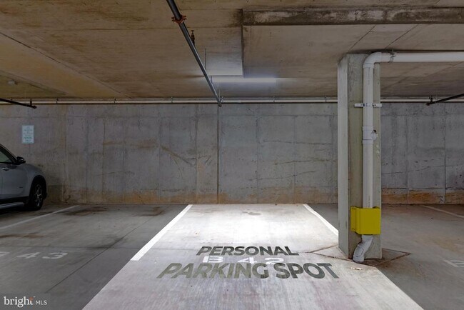 Building Photo - 145 Riverhaven Dr