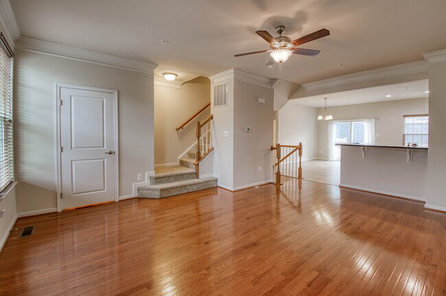 Building Photo - 2704 Egret Way