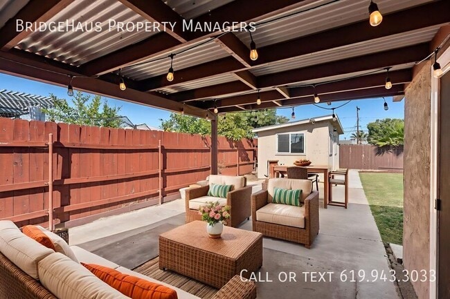 Building Photo - 3089 Greyling Dr