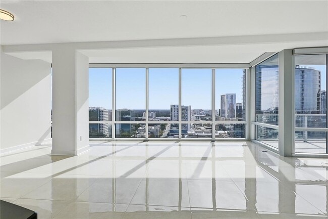 Building Photo - 150 E Robinson St