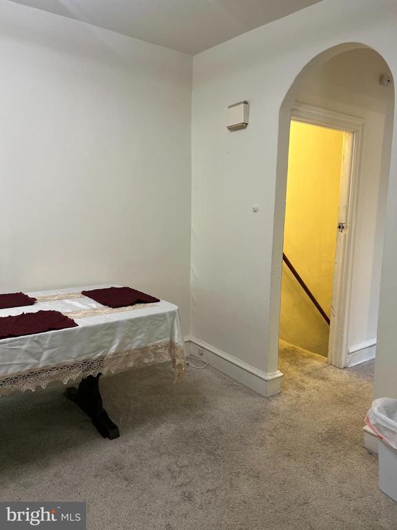 Building Photo - 1630 Conlyn St