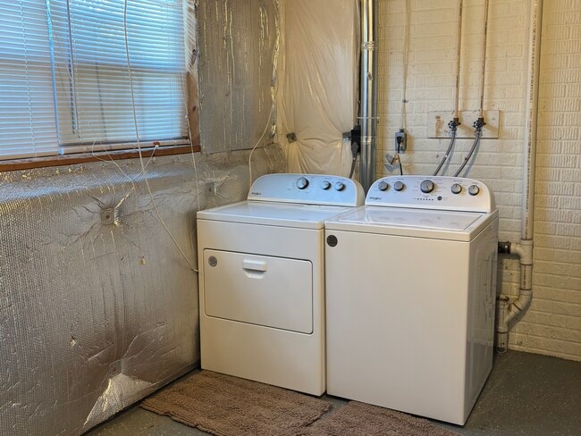 Building Photo - 526 Harbour Ct