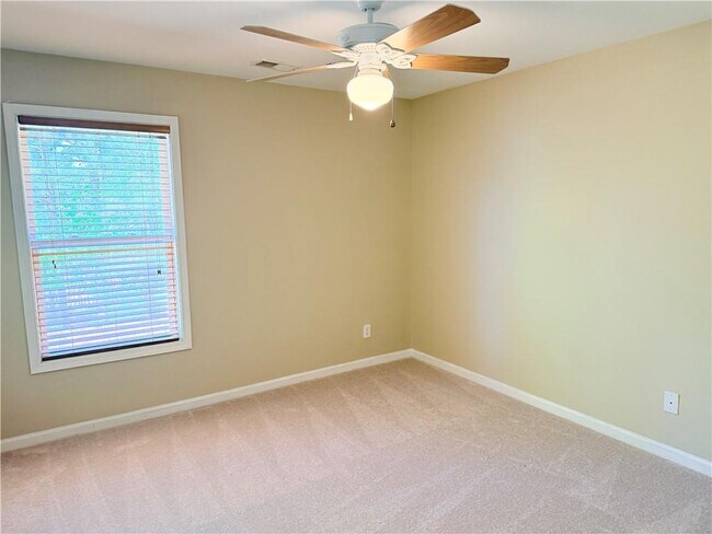 Building Photo - 2066 Peach Shoals Cir