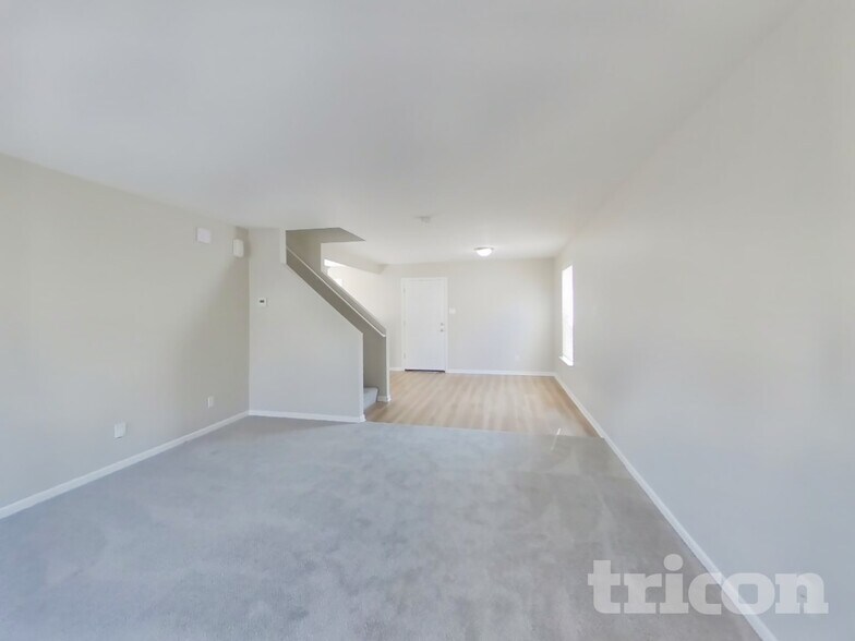 Building Photo - 11315 Cuyahoga Dr