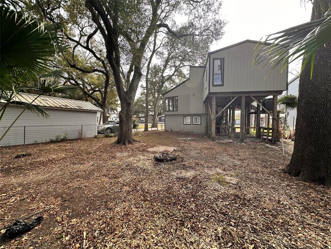 Building Photo - 3211 Keller St