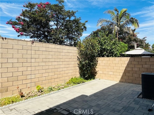 Building Photo - 9401 Meridian Ln