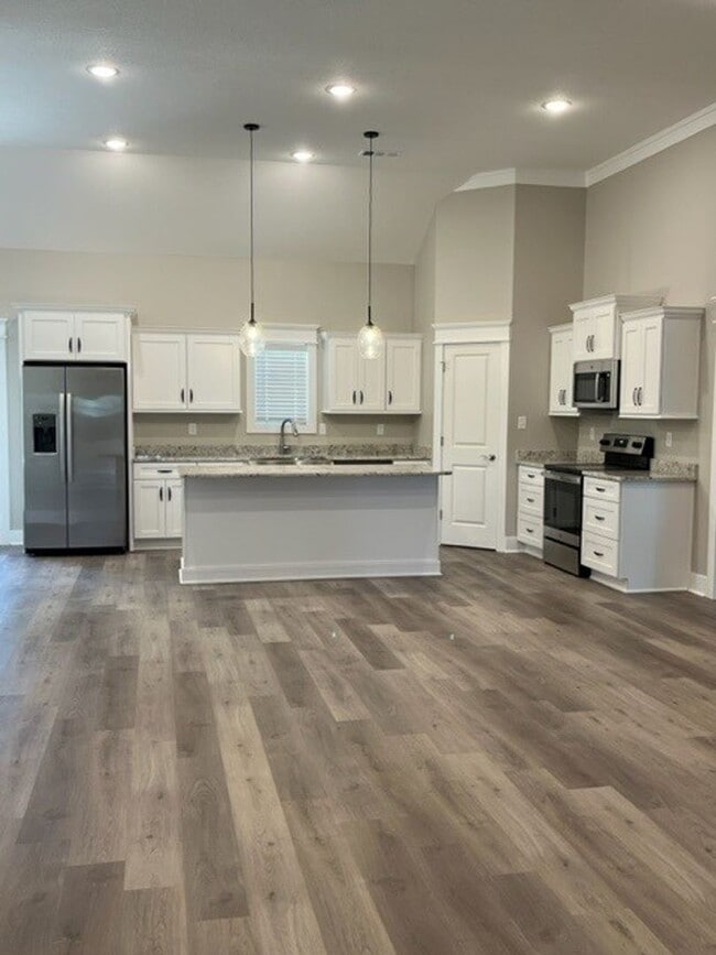 Building Photo - NEW 3 Bed / 2 Bath in Edgemont Subdivision