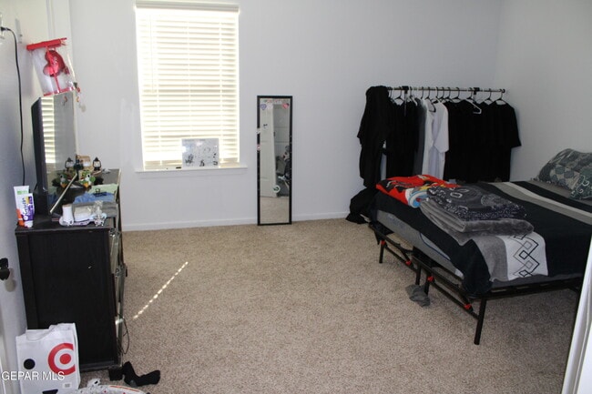 Building Photo - 15220 Ambition Ave