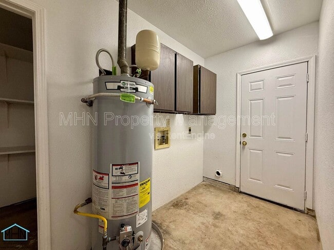 Building Photo - 9607 Gold Hl Dr