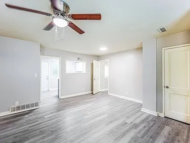 Building Photo - 700 Robison Dr