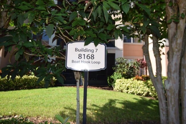 Building Photo - 8168 Boat Hook Loop