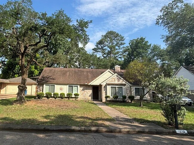 Primary Photo - 1210 Forsythe Ln