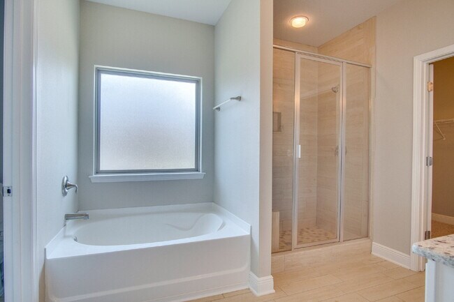Building Photo - Spacious 4BR Pool Home with Modern Upgrade...