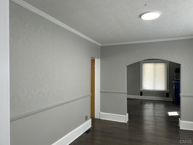 Building Photo - 210 W Matson Ave