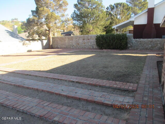 Building Photo - 717 Villa Flores Dr