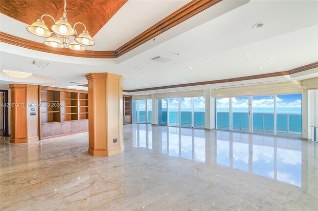 Building Photo - 9601 Collins Ave