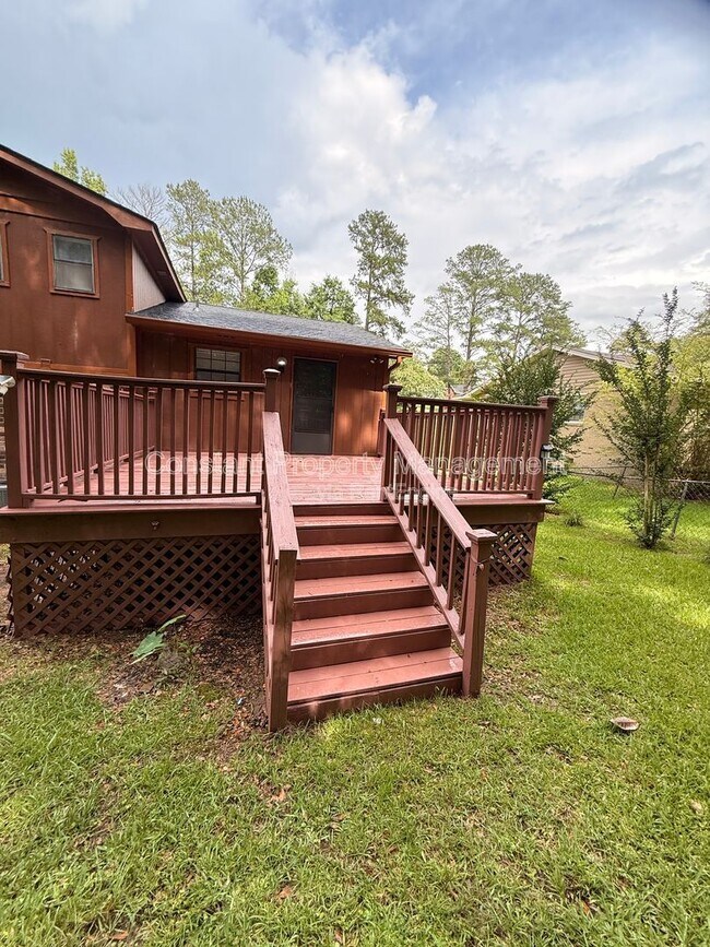 Building Photo - 2632 Coral Way