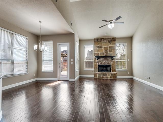 Building Photo - 4514 Periwinkle Dr