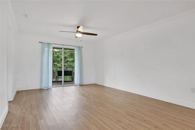 Building Photo - 146 Cypress Way E