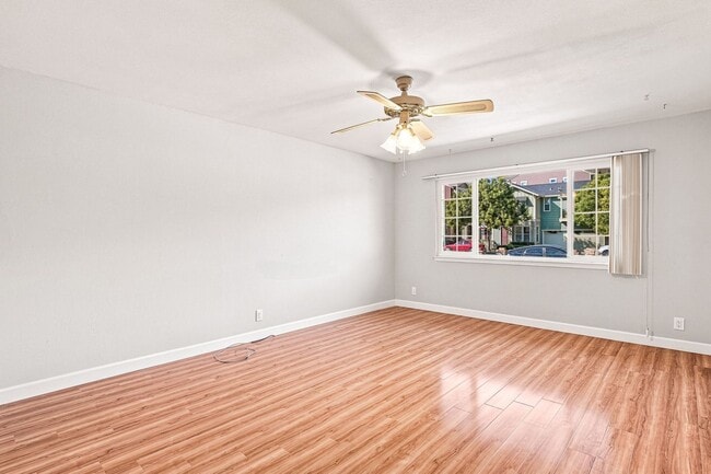 Building Photo - 4448 Irvington Ave