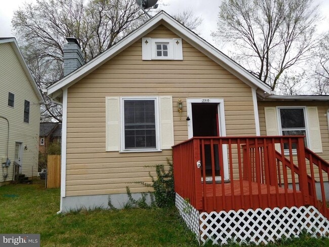 Building Photo - 2910 16th St S