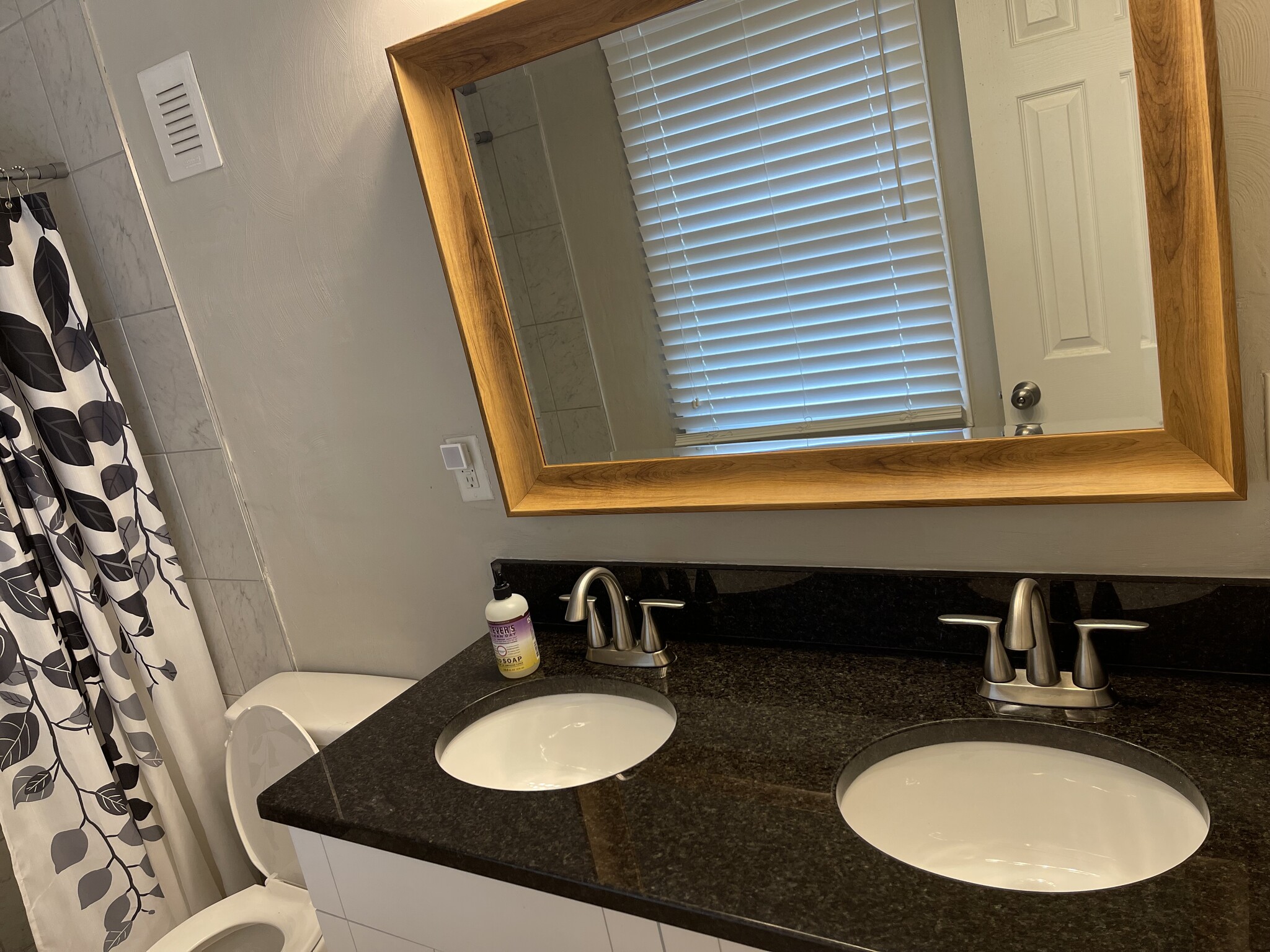 Building Photo - 1503 Ellington Sq