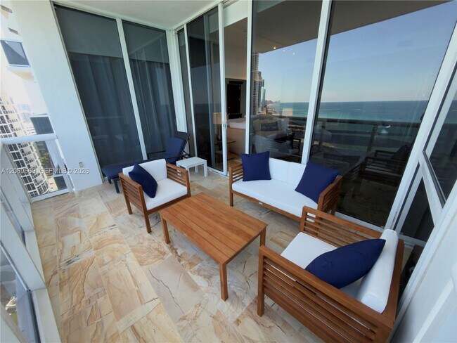 Building Photo - 18101 Collins Ave