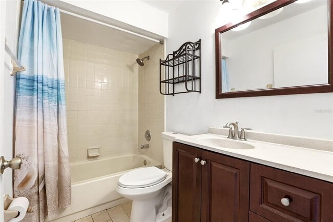 Building Photo - 917 Pebble Creek Cir