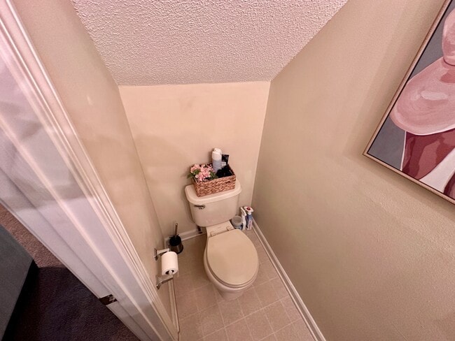 Building Photo - 12311 Kensington Lakes Dr