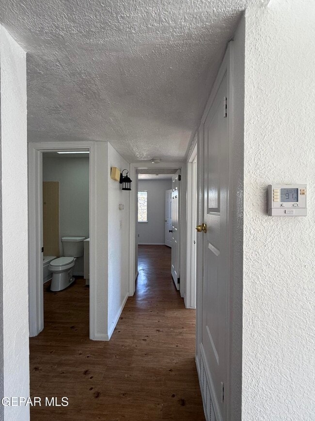 Building Photo - 1670 Jones Ln