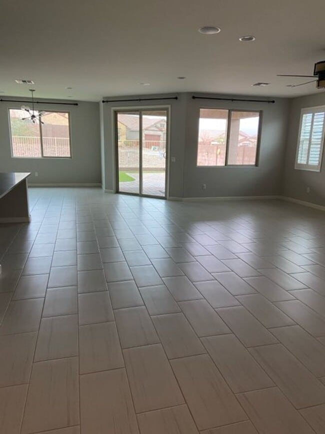Building Photo - STUNNING NEWER HOME- GATED