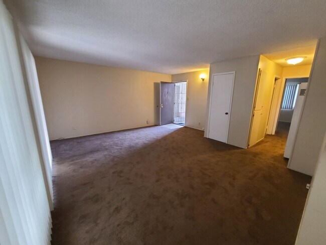 Building Photo - Utilities Included! Hayward 2-Bedroom with...