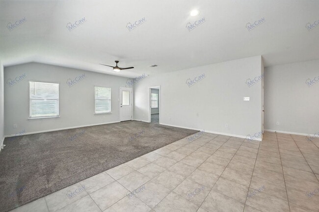 Building Photo - 3317 Winoak Dr