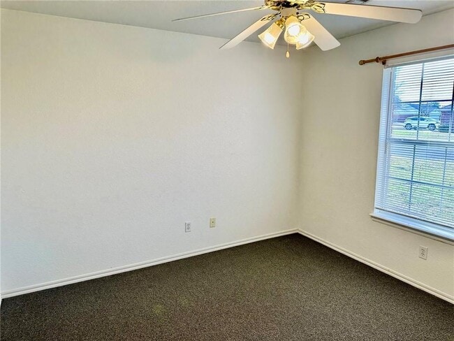 Building Photo - 516 Wildwood St