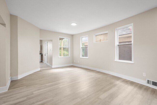 Building Photo - 313 Kambach St