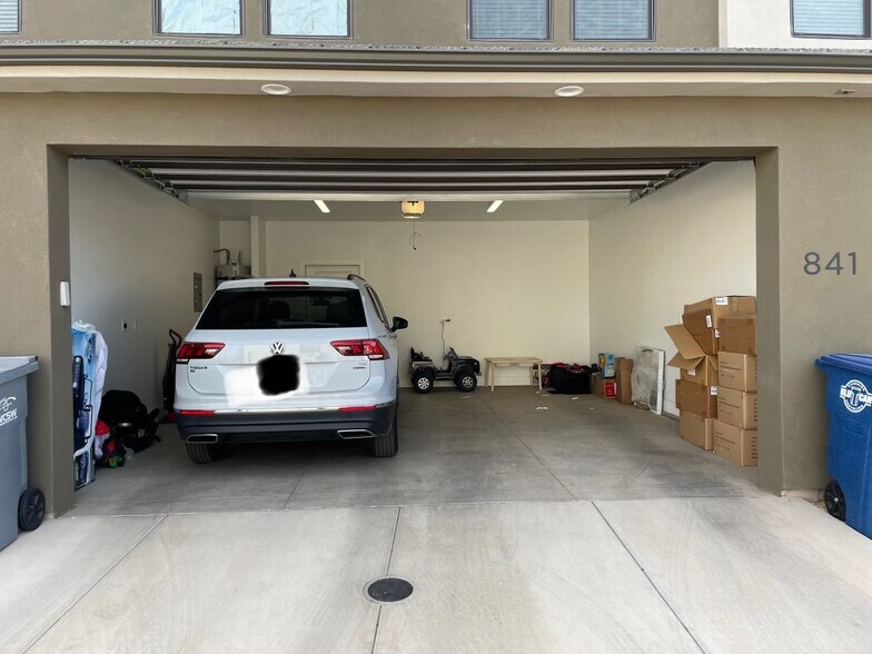 Building Photo - 841 S Scarlet Oak Ln