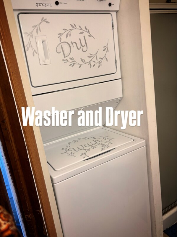 Building Photo - 132 E King St