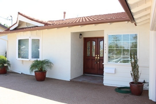 Building Photo - Very Desirable Single Level Home In UTC Has Panoramic Canyon Views Of Mount Soledad