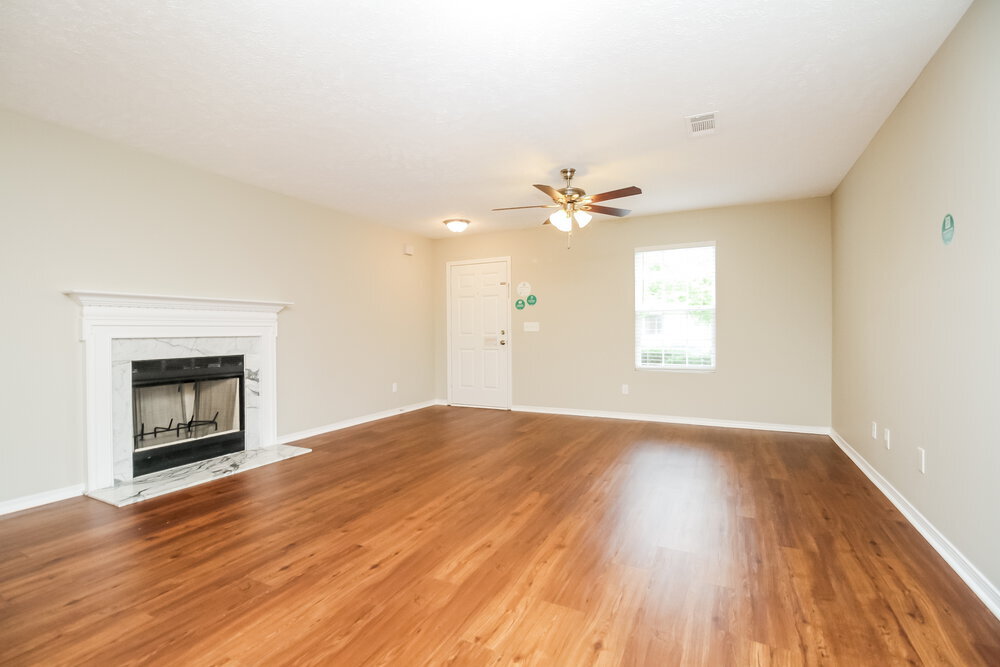 Building Photo - 5220 Sunsail Dr