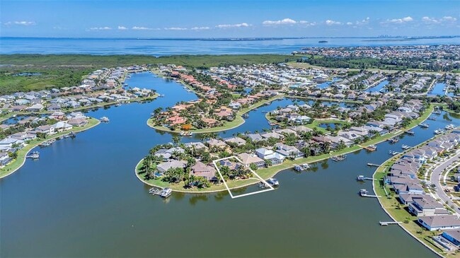 Building Photo - 5405 Merritt Island Dr