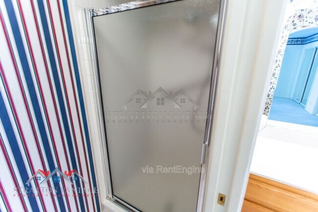 Building Photo - 10864 E Lindner Ave