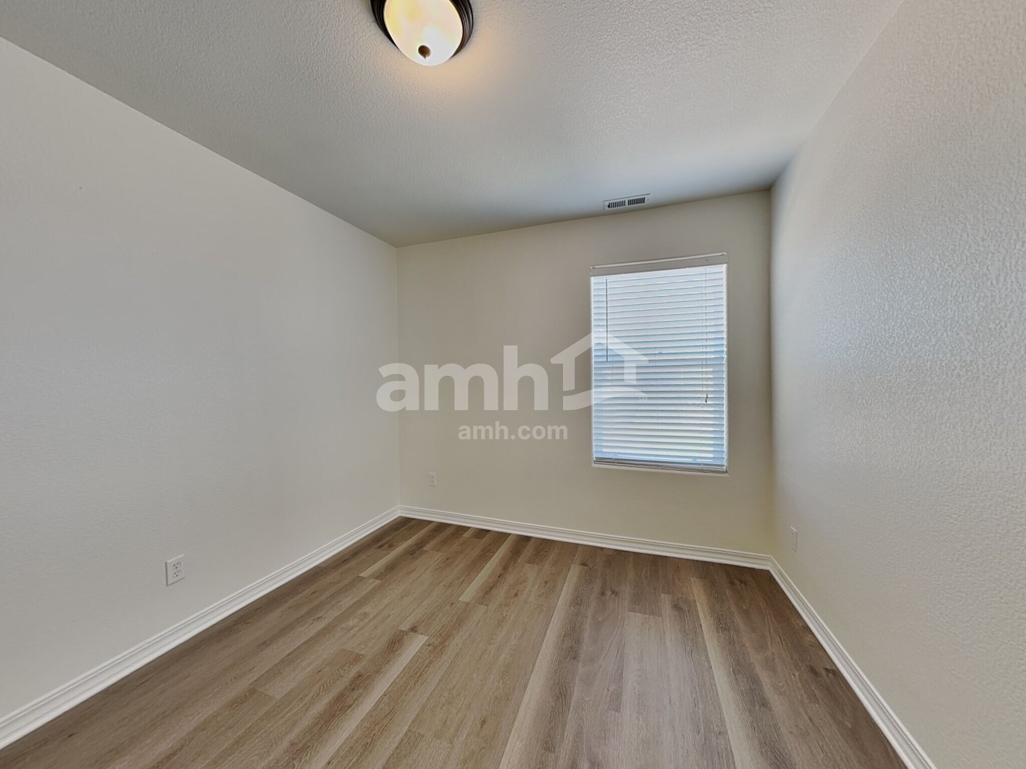 Building Photo - 3713 Winter Sun Dr