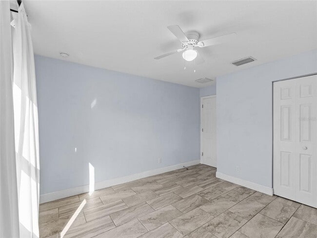 Building Photo - 2924 W Dewey St